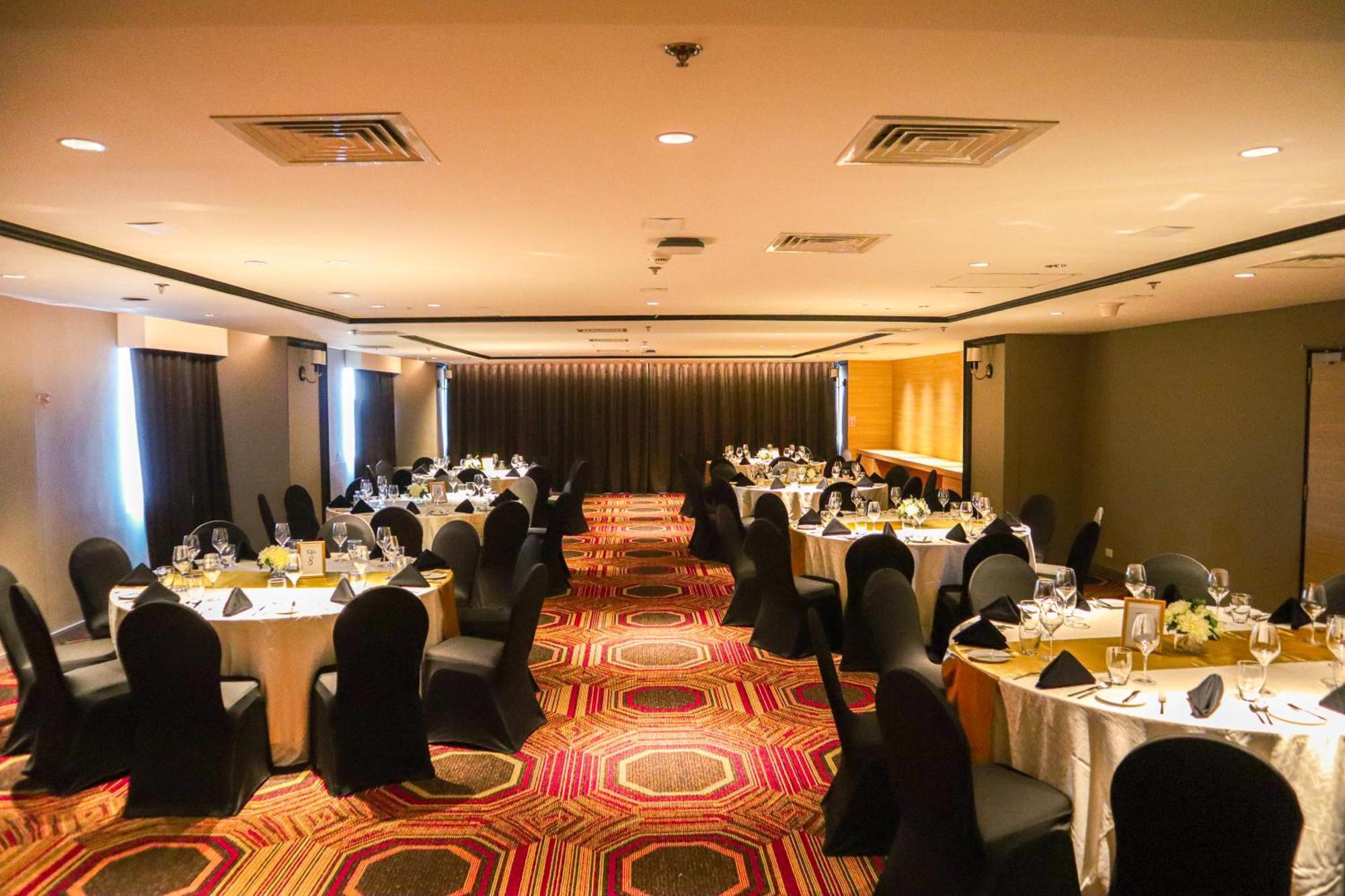 Brittany Hotel Bgc Taguig Exteriér fotografie