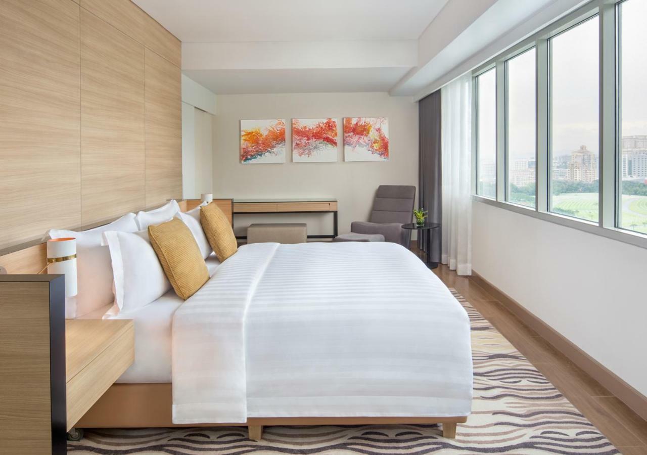 Brittany Hotel Bgc Taguig Exteriér fotografie
